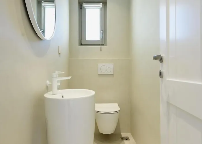 Atlas, In The Outskirts Of Villa Naousa