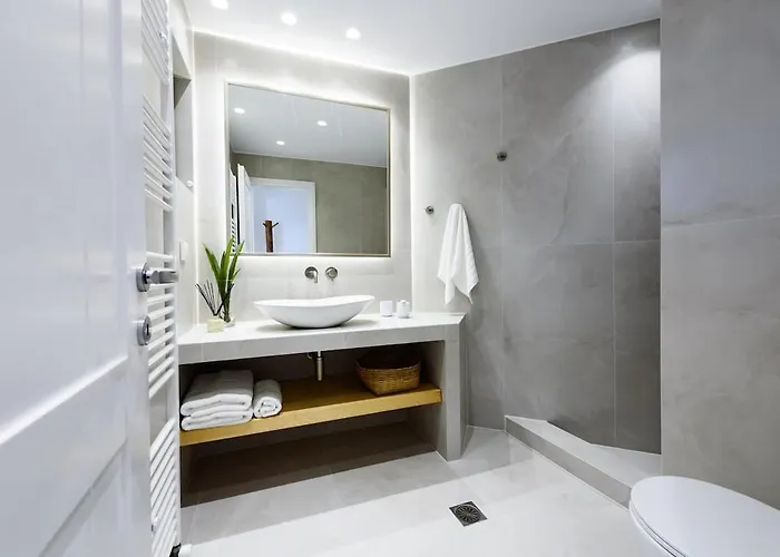 Atlas, In The Outskirts Of Naousa