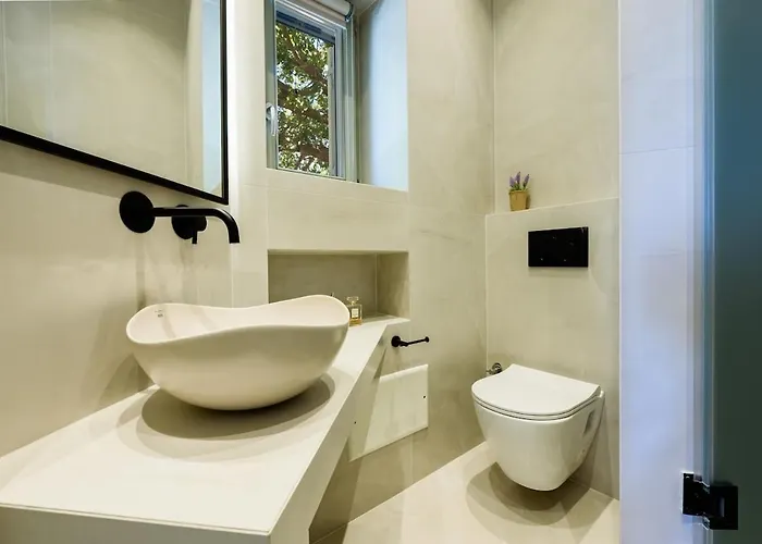 Atlas, In The Outskirts Of Naousa