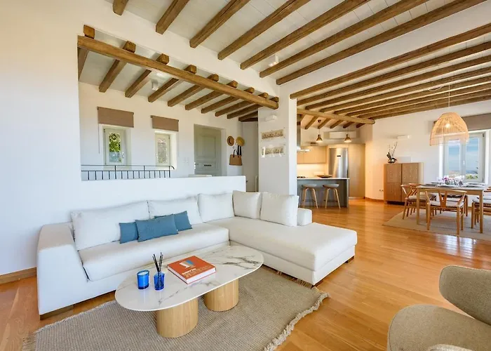 Atlas, In The Outskirts Of Náoussa