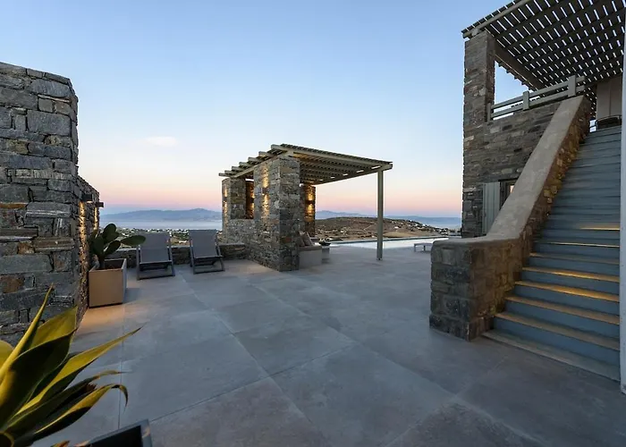 Atlas, In The Outskirts Of Науса