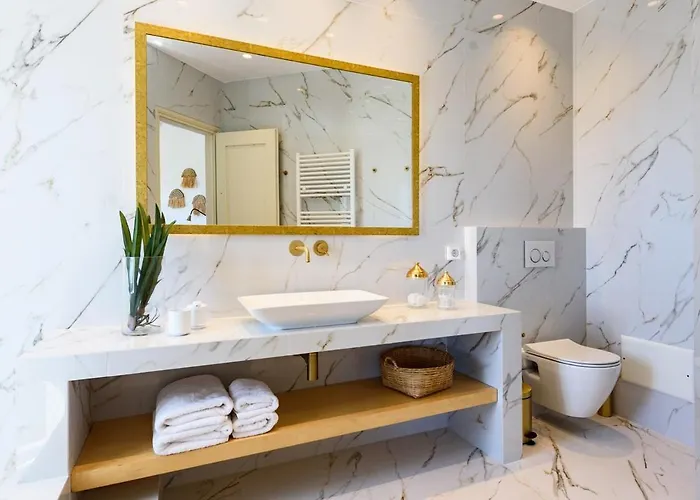 Atlas, In The Outskirts Of Villa Náoussa